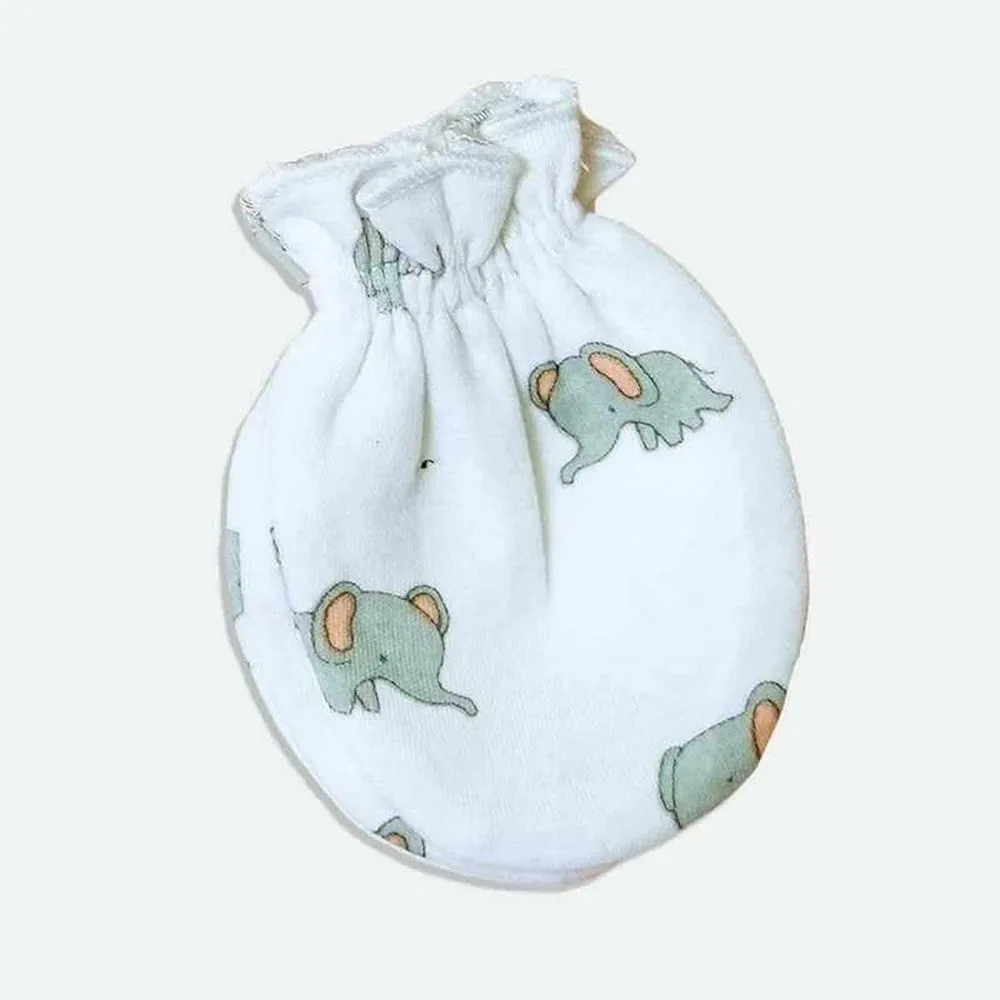 Peach Snuggle Blanket With Jhabla, Cap, Booties & Mittens Baby Gift- Pack Of 5